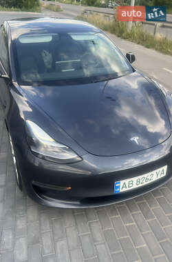 Седан Tesla Model 3 2021 в 