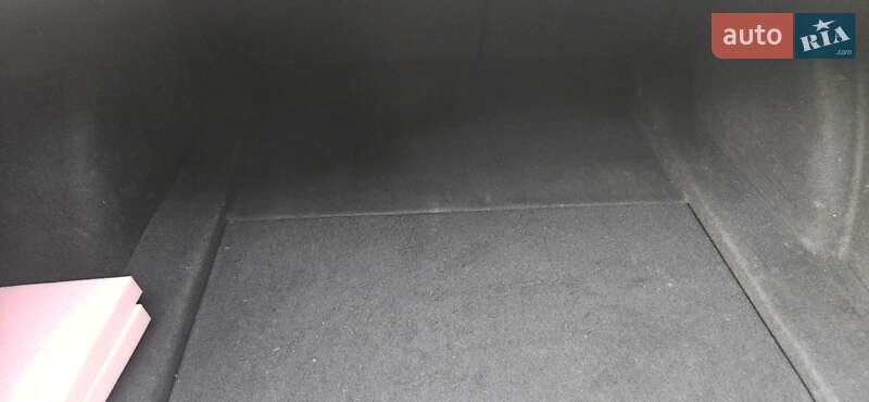 Седан Tesla Model 3 2018 в Киеве