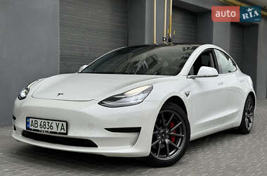 Седан Tesla Model 3 2020 в Вінниці