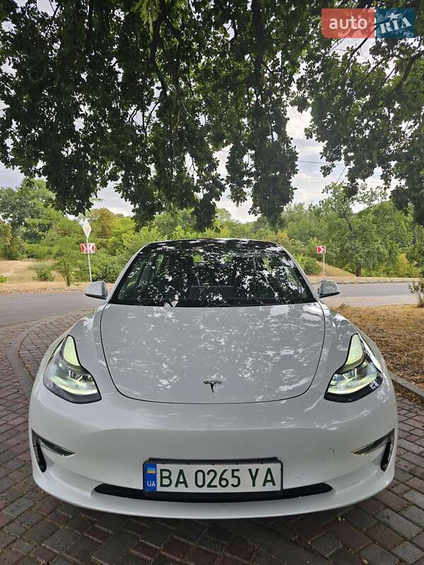 Седан Tesla Model 3 2021 в Кропивницком фото 5 Седан Tesla Model 3 2021 в Кропивницком