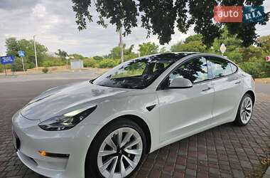 Седан Tesla Model 3 2021 в Кропивницькому