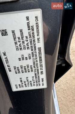 Седан Tesla Model 3 2022 в 