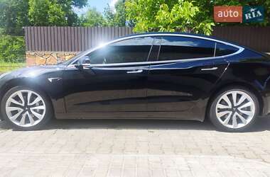Седан Tesla Model 3 2019 в 