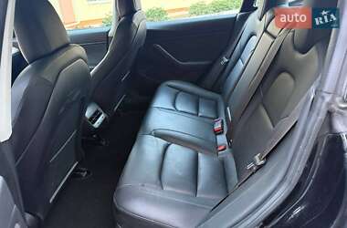 Седан Tesla Model 3 2018 в 