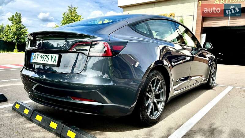 Седан Tesla Model 3 2022 в Киеве фото 6 Седан Tesla Model 3 2022 в Киеве