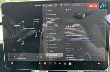 Седан Tesla Model 3 2019 в 