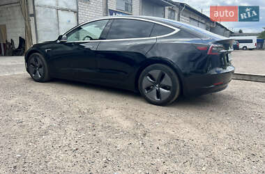 Седан Tesla Model 3 2019 в 