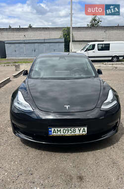 Седан Tesla Model 3 2019 в 