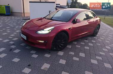 Седан Tesla Model 3 2021 в 
