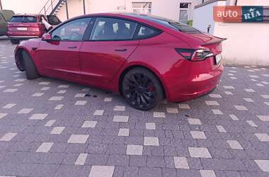 Седан Tesla Model 3 2021 в 