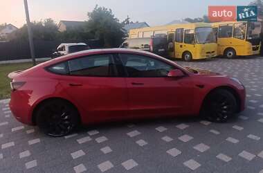 Седан Tesla Model 3 2021 в 