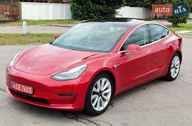 Седан Tesla Model 3 2018 в 