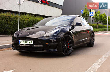 Седан Tesla Model 3 2023 в 