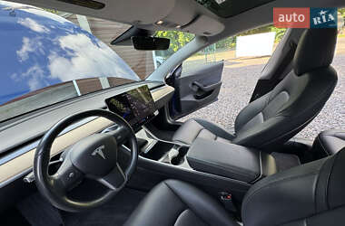 Седан Tesla Model 3 2019 в 