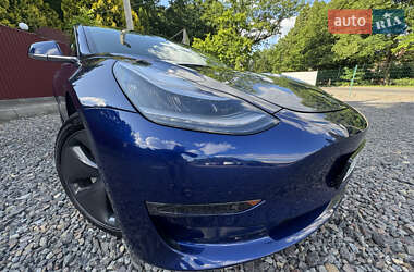 Седан Tesla Model 3 2019 в 