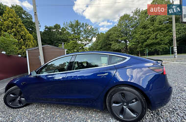 Седан Tesla Model 3 2019 в 
