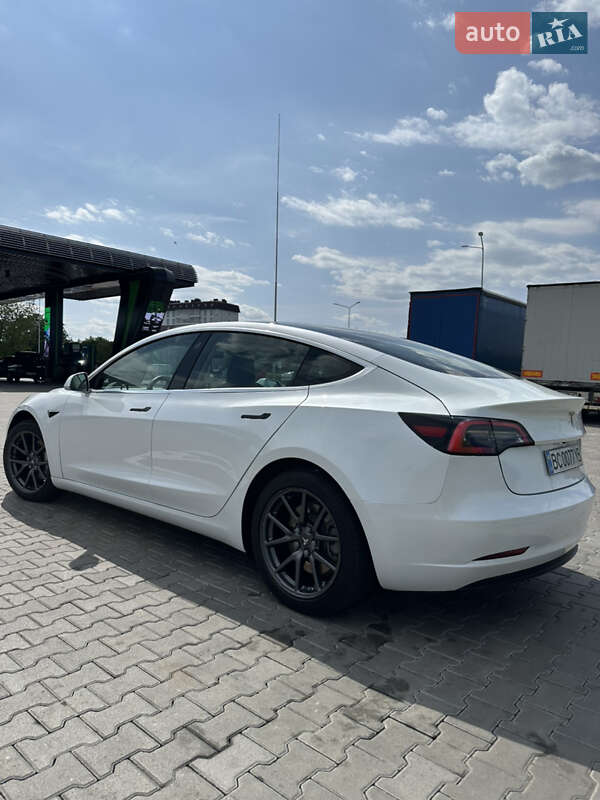 Седан Tesla Model 3 2019 в Львове фото 9 Седан Tesla Model 3 2019 в Львове