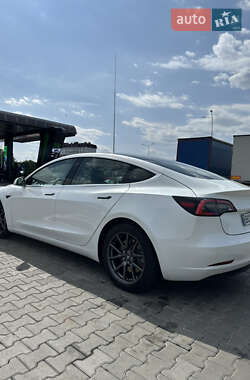 Седан Tesla Model 3 2019 в 