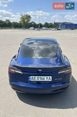 Седан Tesla Model 3 2019 в 