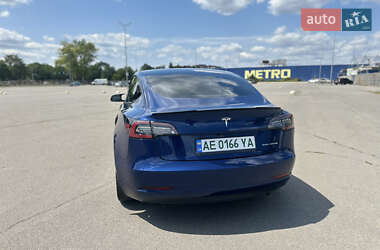 Седан Tesla Model 3 2019 в 