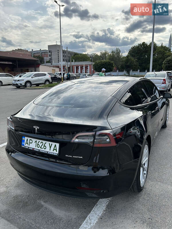 Седан Tesla Model 3 2021 в Днепре