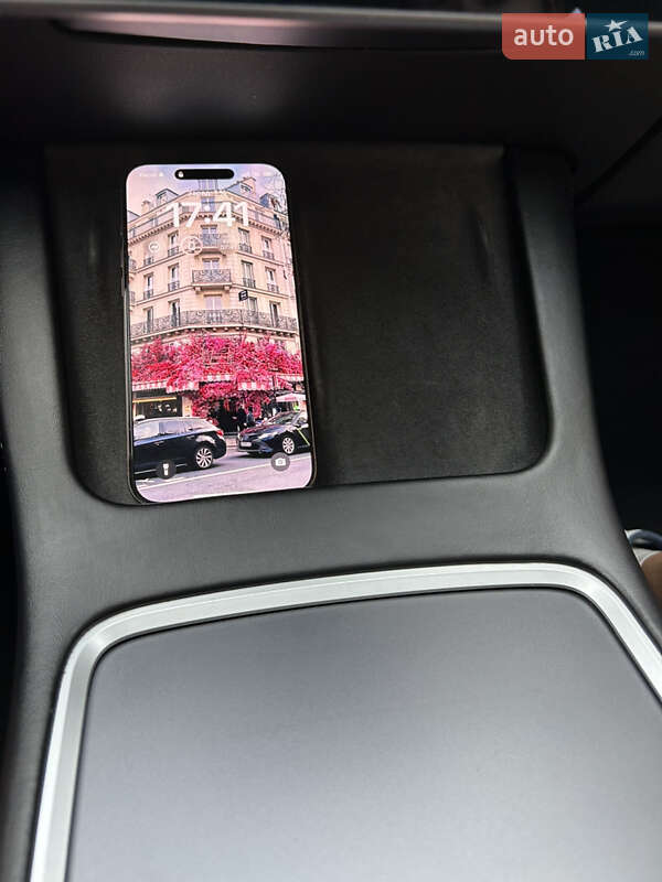 Седан Tesla Model 3 2021 в Днепре