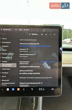 Седан Tesla Model 3 2021 в Дніпрі