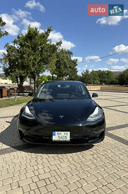 Седан Tesla Model 3 2018 в Одесі