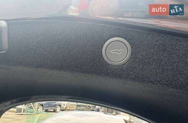 Седан Tesla Model 3 2024 в 
