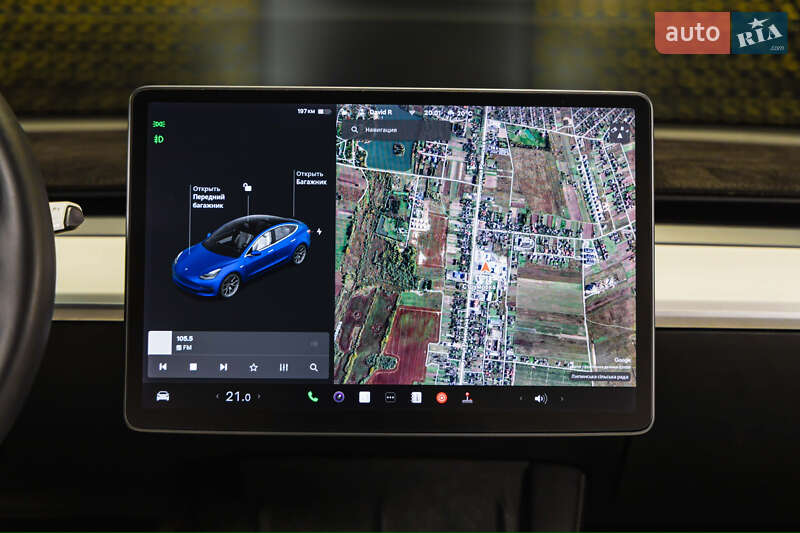 Седан Tesla Model 3 2019 в Луцке