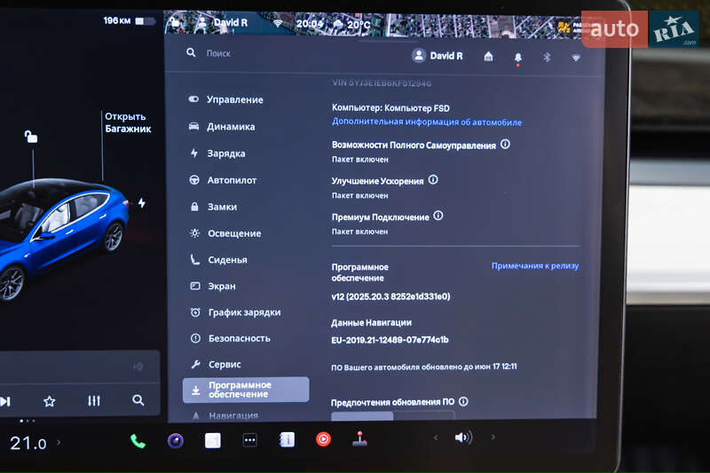 Седан Tesla Model 3 2019 в Луцке