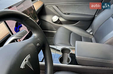 Седан Tesla Model 3 2018 в 