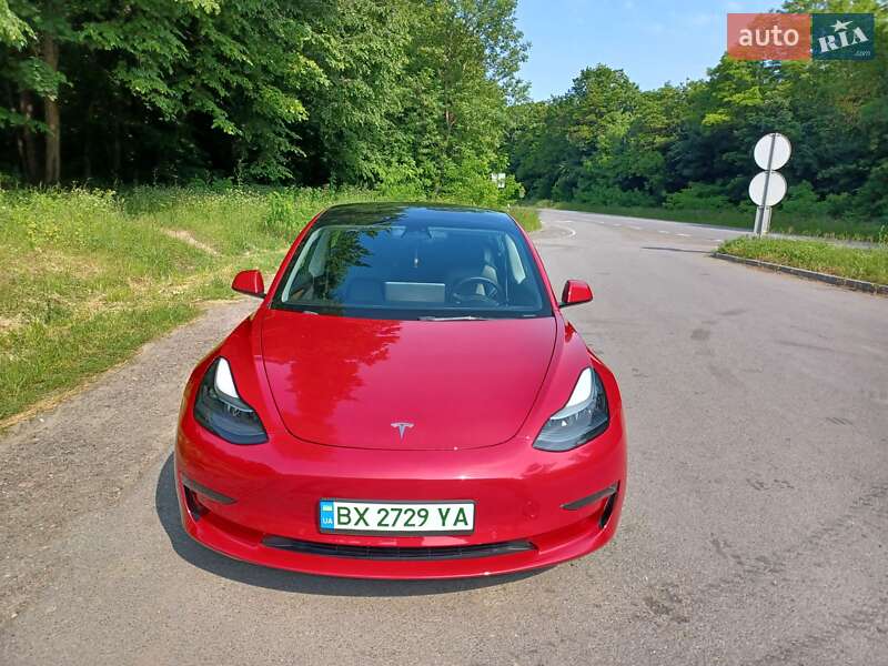 Седан Tesla Model 3 2022 в Хмельницком