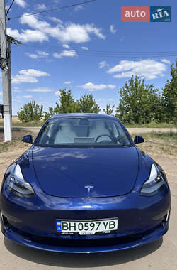 Седан Tesla Model 3 2020 в Одесі