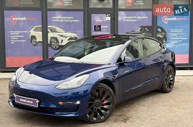 Седан Tesla Model 3 2023 в Вінниці