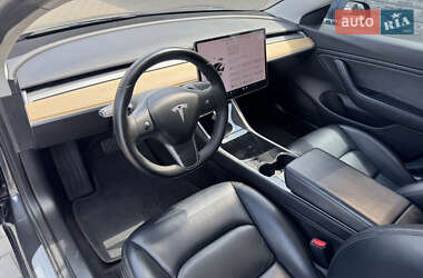 Седан Tesla Model 3 2018 в 
