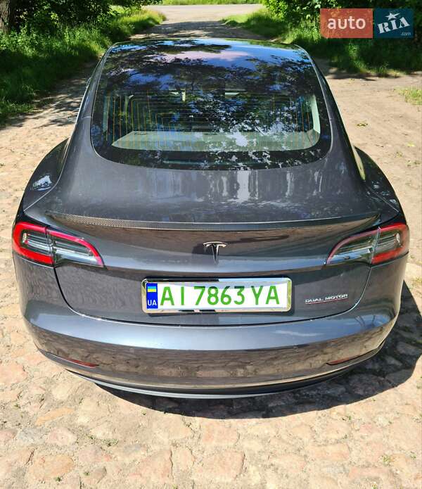 Седан Tesla Model 3 2018 в Сквире
