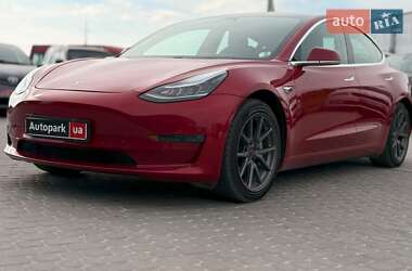 Седан Tesla Model 3 2019 в Львове