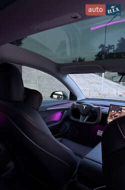 Седан Tesla Model 3 2022 в Киеве