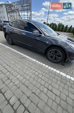 Седан Tesla Model 3 2018 в 