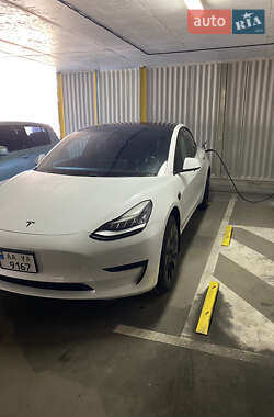 Седан Tesla Model 3 2018 в 