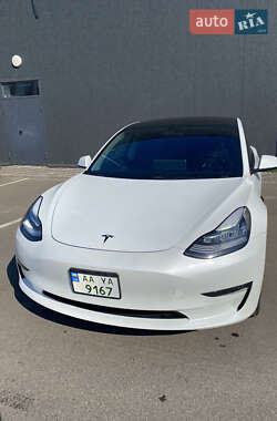 Седан Tesla Model 3 2018 в 
