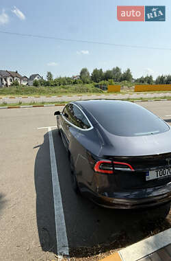 Седан Tesla Model 3 2018 в 