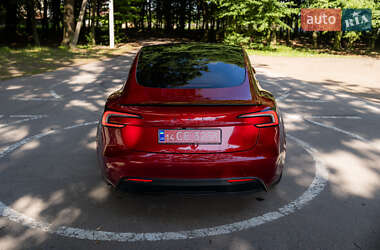 Седан Tesla Model 3 2024 в 