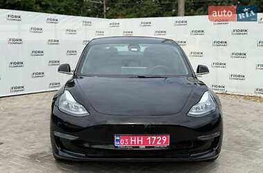 Седан Tesla Model 3 2019 в 