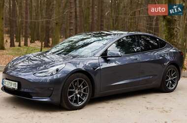 Седан Tesla Model 3 2020 в 