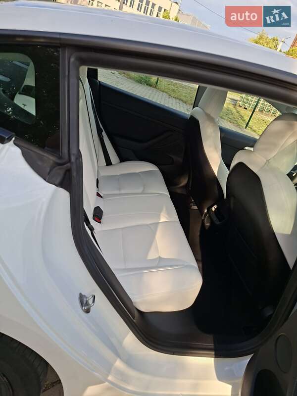 Седан Tesla Model 3 2021 в Львове фото 18 Седан Tesla Model 3 2021 в Львове