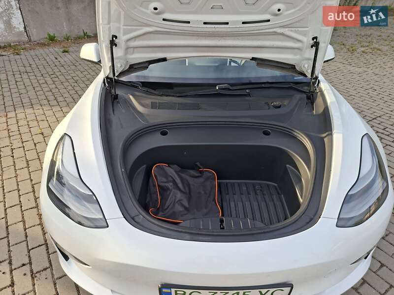 Седан Tesla Model 3 2021 в Львове фото 12 Седан Tesla Model 3 2021 в Львове