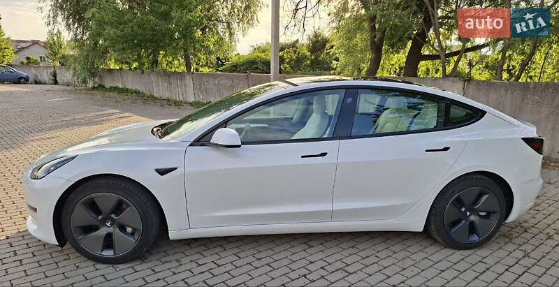 Седан Tesla Model 3 2021 в Львове фото 7 Седан Tesla Model 3 2021 в Львове