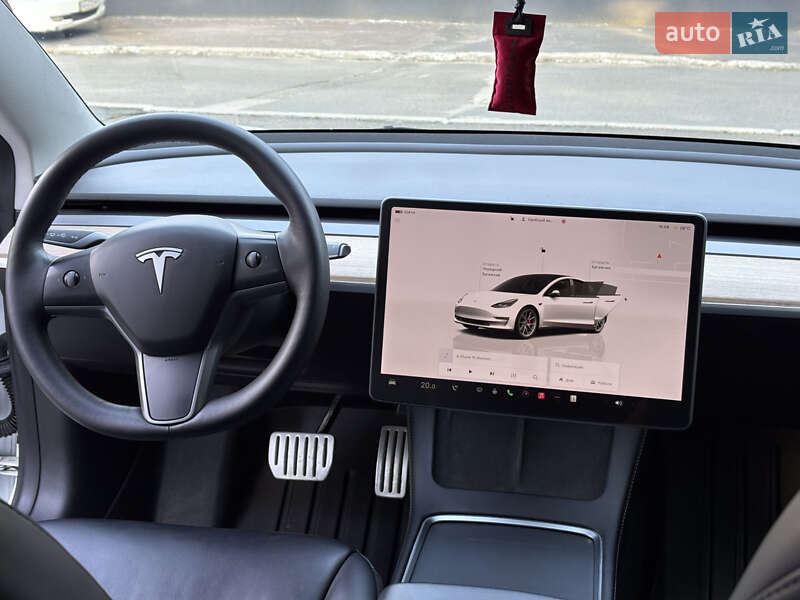 Седан Tesla Model 3 2022 в Києві